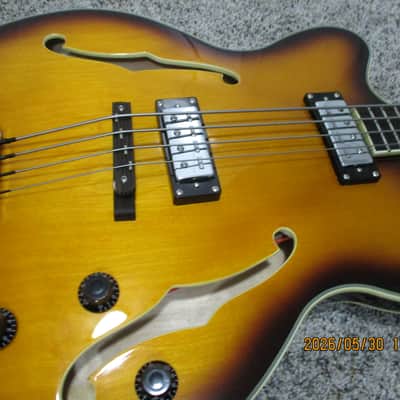Hofner Contemporary Series Verythin Bass, Rosewood Fretboard, 2006 - 2026 - Antique Sunburst image 2
