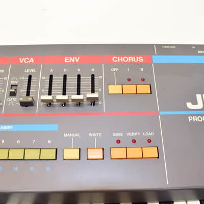 Roland Juno-106 61-Key Programmable Polyphonic Synthesizer Keyboard image 12