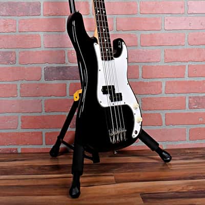 Fender Vintage 1984 Squire P-Bass 32" Medium Scale Made in Japan - Gloss Ebony with Molded Fender Hardshell Case image 4