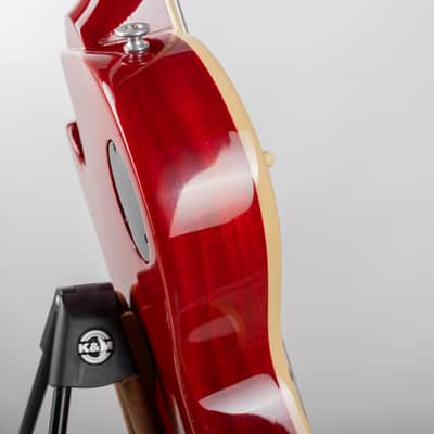 Gibson Les Paul Classic, Translucent Cherry | Demo image 13