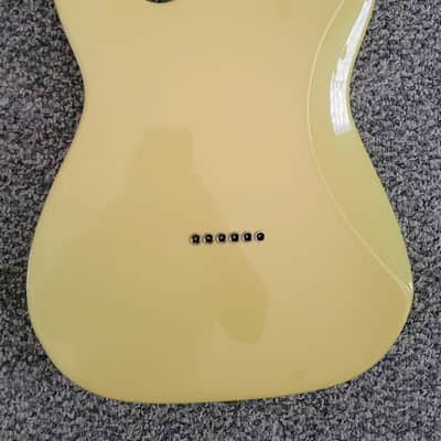 Fender Player II Telecaster HH 2024 - Present - Hialeah Yellow image 4