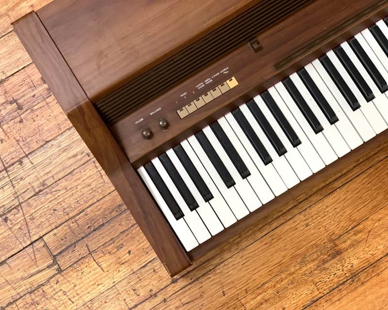 Roland 電子ピアノ Piano Plus 300 (HP-300) 80s Roland HP-300 Piano Plus Electric Piano - Serviced | Reverb