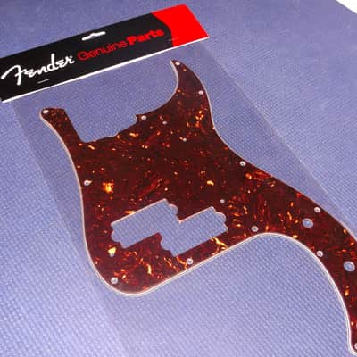 Genuine Fender Pickguard For '62 P. Bass - TORTOISE, 099-2021-000
