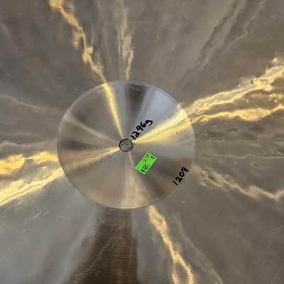 Name Brand 18" Windi Celebration Crash Cymbal 1296g image 4