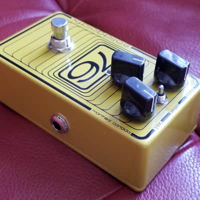 SolidGoldFX 76 Octave Fuzz Montreal Canada image 3