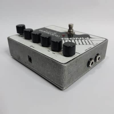 Electro-Harmonix White Finger Analog Optical Compressor with 40V Power Supply image 5