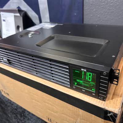 Tripplite 1500VA Smart UPS Back Up, Sine Wave, 1350W Line-Interactive, 2U Rackmount Bild 1