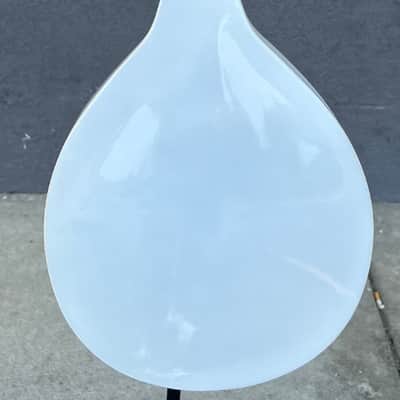 Stagg Model M50E/WH Gloss White Acoustic/Electric A-style Mandolin image 4