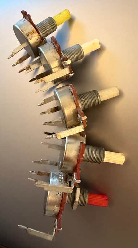 CTS Pots and [3 pcs marked 13780-81] 2 pcs unmarked 1980-1981 fits Traynor TS25 amp image 1