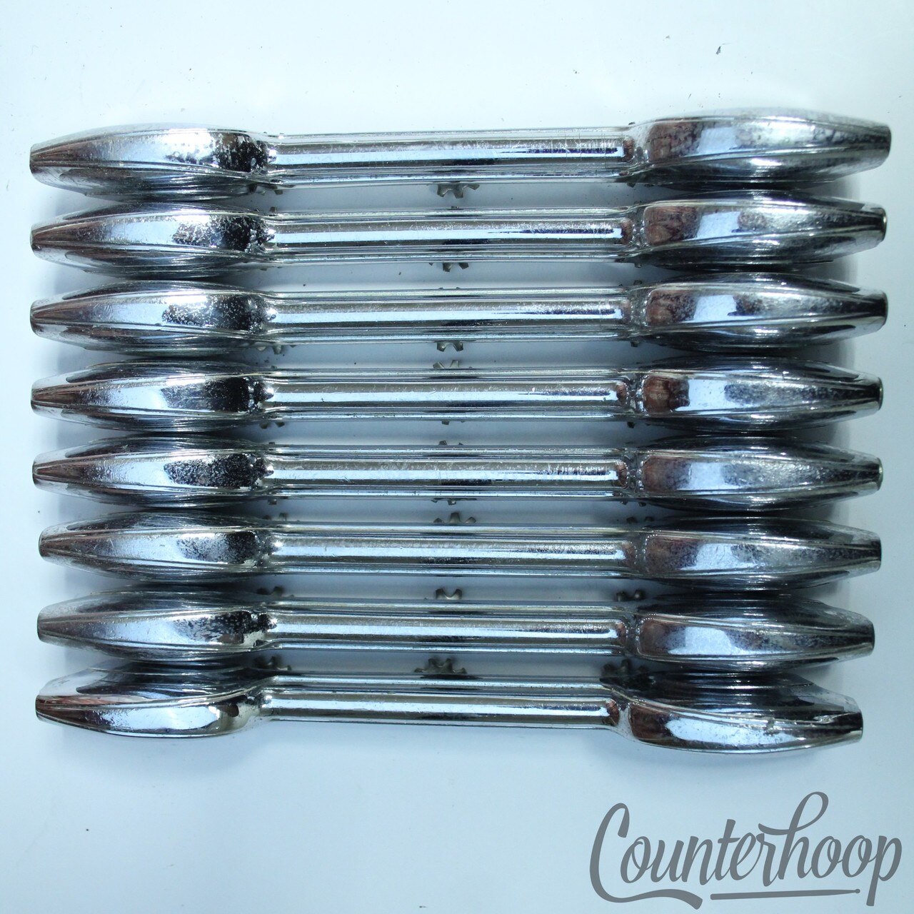 Premier 8x Marching Snare/Bass Drum Lugs Complete Set 3-Hole Vintage 60s England — main photograph