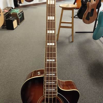 New Fender Kingman Acoustic-Electric Bass Guitar - Shaded Edge Burst with Deluxe Gigbag image 4