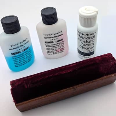 Immagine Realistic Tape Head and Anti-Static Vinyl Record Cleaning Kit - 6