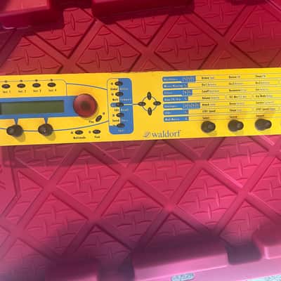 Waldorf Micro Q Rackmount Synthesizer 1999 - 2011 - Yellow