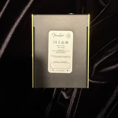 Fender Pugilist Distortion 2018 - Present - Yellow image 5