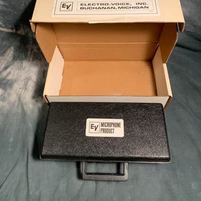 Electro-Voice RE20 Cardioid Dynamic Microphone Gray image 2