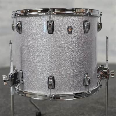 Used Ludwig Classic Oak 6pc Drum Set Silver Sparkle - Very Good image 12