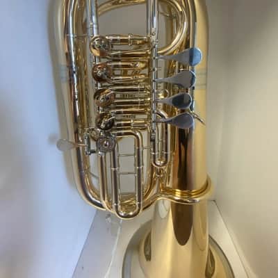 New Alexander model 155 F Tuba in Gold Brass, 5 valves,Lacquered, Nickel-Silver Garland;with Care Kit image 9