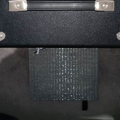 Fender Rumble 15 V3 15-Watt 1x8" Bass Combo 2015 - Present - Black image 3