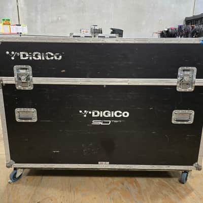 Digico SD10 Mixing Console image 9