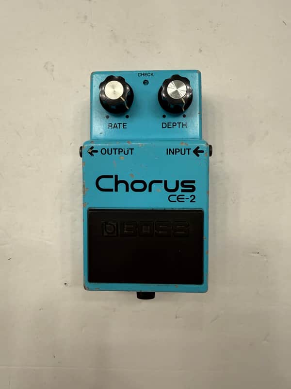 Boss CE-2