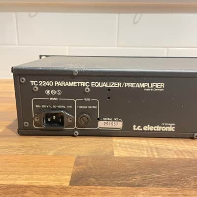 TC Electronic TC 2240 HS High Sensitivity 2-Channel Parametric Equalizer / Preamplifier 1990s - Black image 4