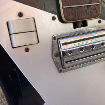 Teisco vintage bass project image 5