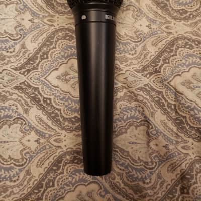 Digital Reference DRV100 Dynamic Cardioid Handheld Microphone image 1