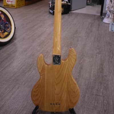 1984 Peavey T-40 4-String Bass Natural Maple Fret (199868 US) image 10