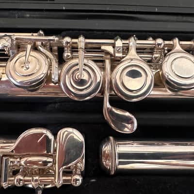 Yamaha YFL-212 Student Flute 2022 - Silver image 9