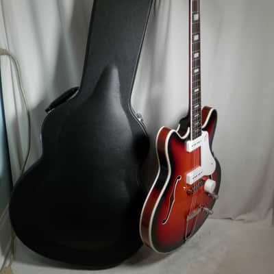 Vox Bobcat V90-SB Sunburst Semi-Hollow Electric with hard case Open box image 1