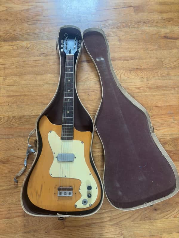 Vintage Kay-Built Truetone Single Pickup Electric Guitar c. 1959–1961 – Made in USA (w/ original case) image 1