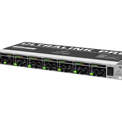 Behringer Powerplay Pro-8 HA8000 8-Channel Headphone Amplifier