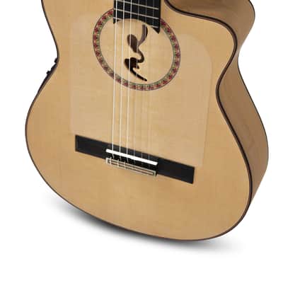 Manuel Rodriguez Signature Legacy Maestro Flamenco FF Sabicas Boca Spruce/Cypress 4/4 Size Cutaway 6-String Classical Acoustic-Electric Guitar w/Luxury Case image 5