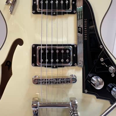 Duesenberg Fullerton TV - Vintage White image 12