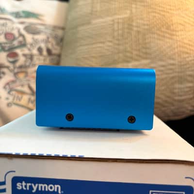 Strymon Zuma 9-Output High Current DC Power Supply 2016 - Present - Blue image 6