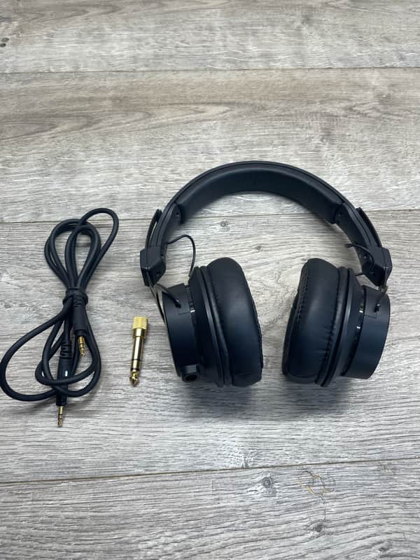 Audio-Technica ATH-M60x Professional On-Ear Monitor Headphones w/ Carry Pouch image 1