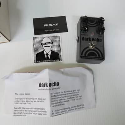 Mr. Black Dark Echo Modulated Echo Generator Effects Pedal - Black image 1