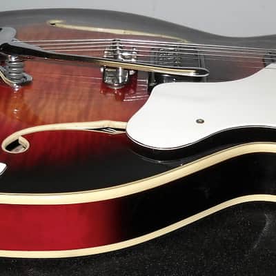 Mosrite Celebrity II 1967 Sunburst image 2