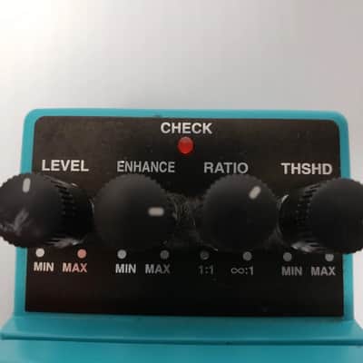 Boss LMB-3 Bass Limiter Enhancer (Silver Label) 1995 - Present - Blue image 2