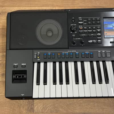 Yamaha PSR SX900 Keyboard; Serial No: BCBY01045 | Second Hand image 3