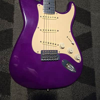 **UPGRADED** Squier Stratocaster 2000s w/ Hoxey Aluminum neck - Purple image 2
