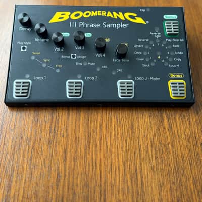 Boomerang III Phrase Sampler with Original Box image 1