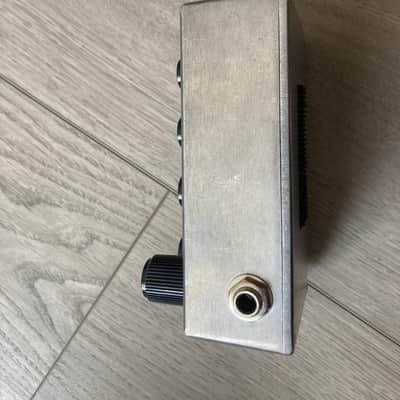 Rucci Passive 4 Channel Mono Mixer – Compact and Functional Signal Summing image 3