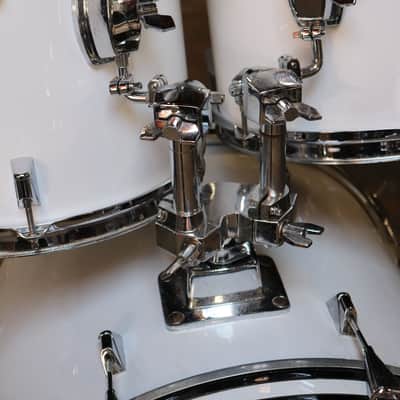 Remo 4pc Quadura Drum Set White image 5