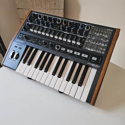 Arturia MiniBrute 2 25-Key Synthesizer 2018 - Present