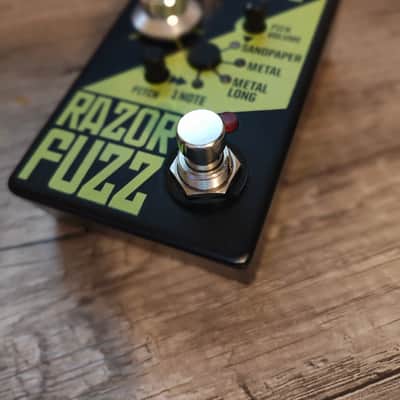 Rainger FX Razor Fuzz (Virtual Plectrum Effector) image 3