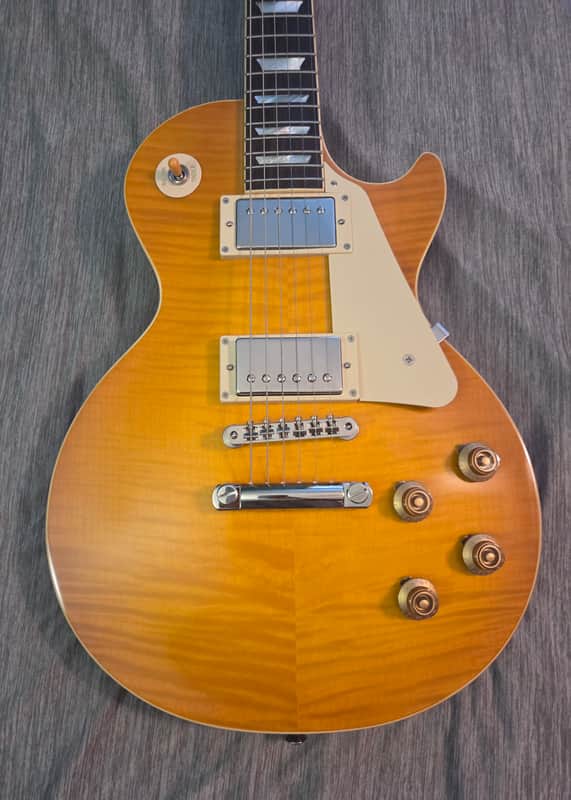 Epiphone "Inspired by Gibson Custom" '59 Les Paul Standard 2026 - Present - Lemon Burst