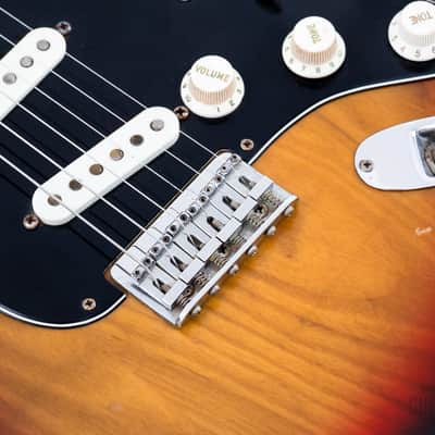 1976 Fender Stratocaster Hardtail Vintage Electric Guitar Sunburst w/ Case image 8