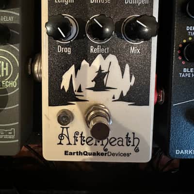 EarthQuaker Devices Afterneath Otherworldly Reverberation Machine
