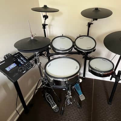 Roland TD-27KV2 V-Drum Kit with Mesh Pads 2022 - Present - Black image 4